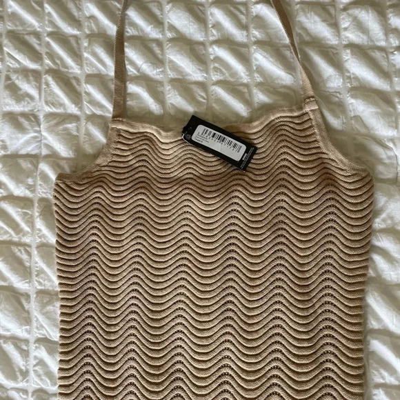 PrettyLittleThing wave knit mini halter dress - Picture 4 of 9